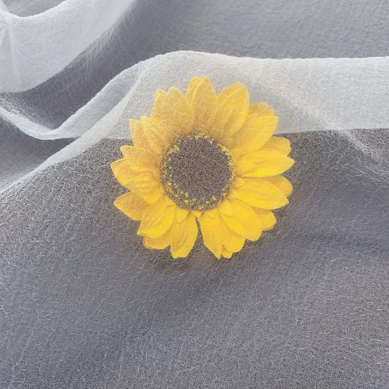 Lightweight 100% Polyester Seersucker Bubble Crepe Organza Fabric For Woven Dress and Bridal Wear