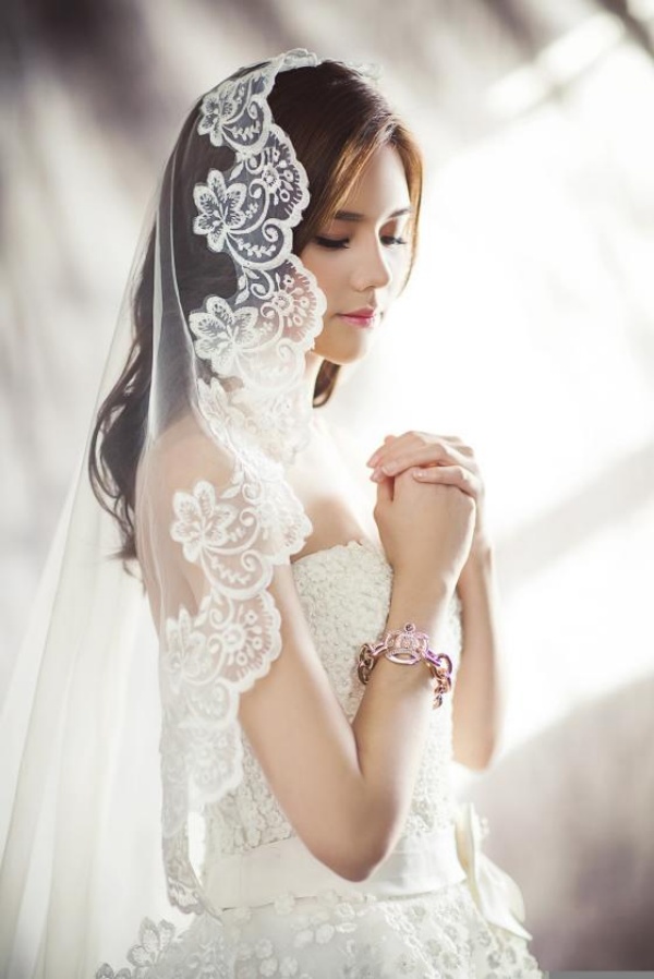 tulle-fabric-in-fashion-what-it-is-and-how04.jpg tulle-fabric-in-fashion-what-it-is-and-how04.jpg